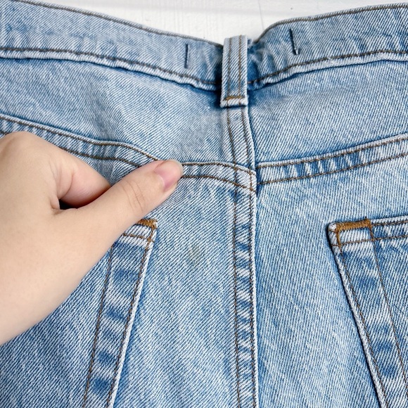 A&F • Curve Love Low Rise Baggy Jean medium light wash faded distressed loose - Picture 10 of 12